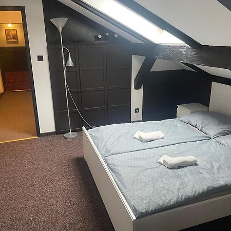 Hotel Lovecky Zamecek Orion Liberec Eksteriør bilde