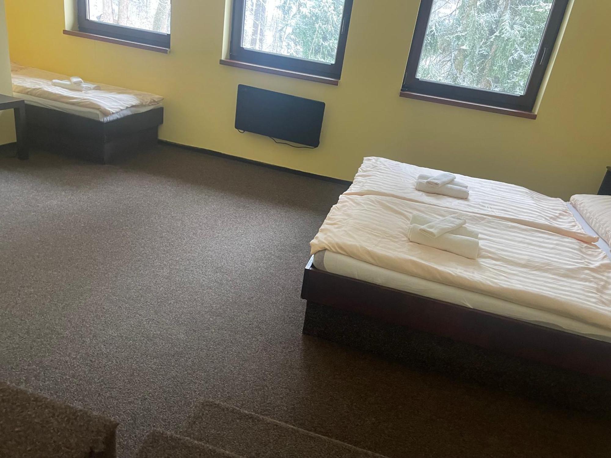 Hotel Lovecky Zamecek Orion Liberec Eksteriør bilde