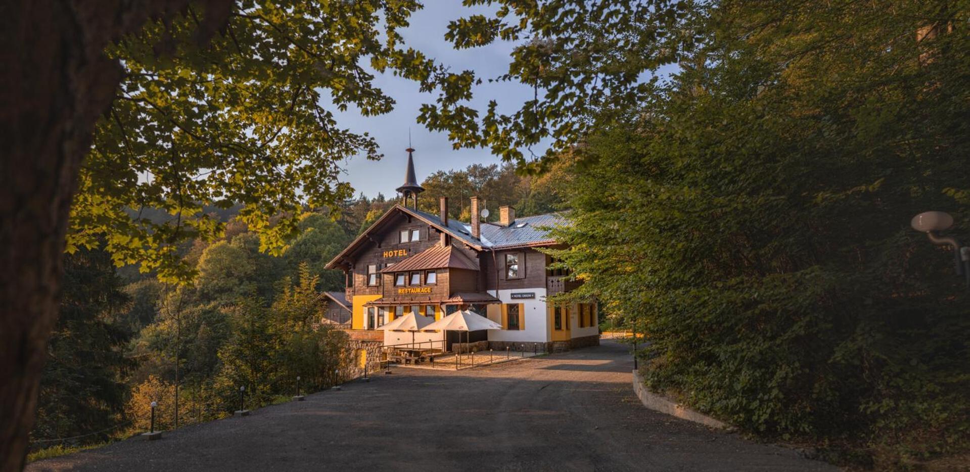 Hotel Lovecky Zamecek Orion Liberec Eksteriør bilde