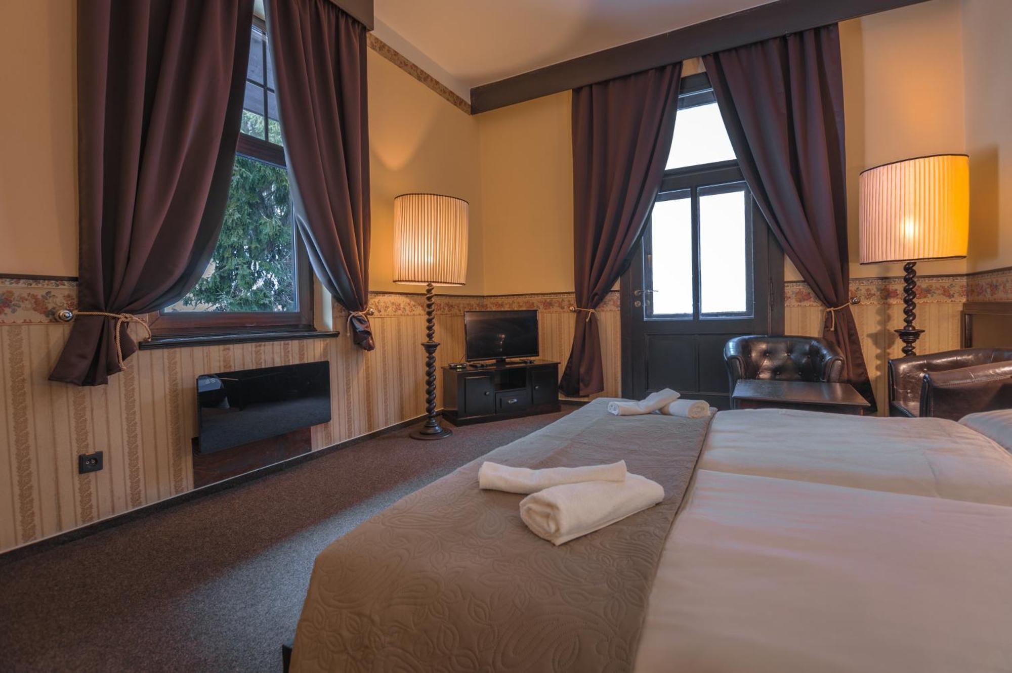 Hotel Lovecky Zamecek Orion Liberec Eksteriør bilde