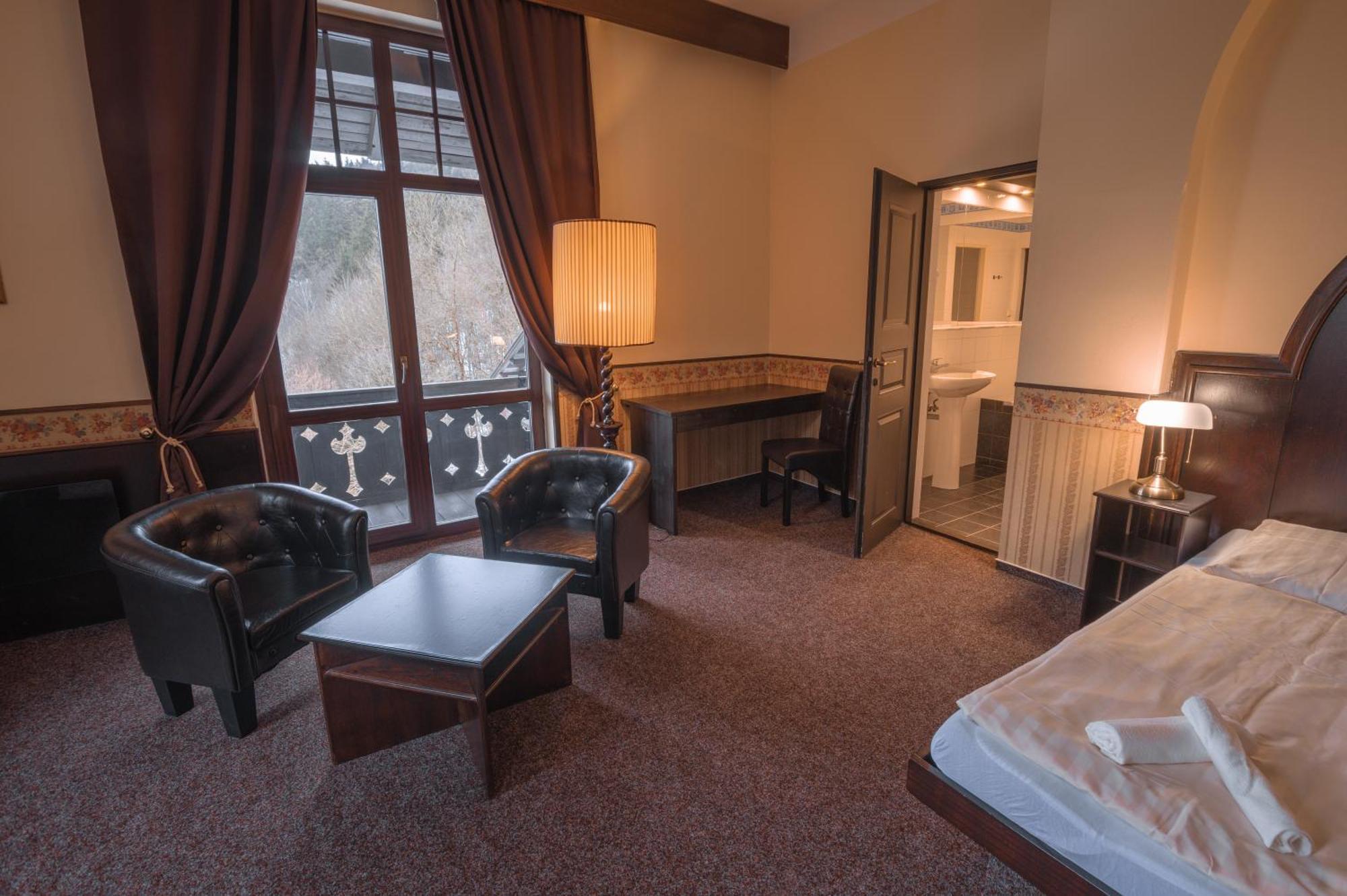 Hotel Lovecky Zamecek Orion Liberec Eksteriør bilde